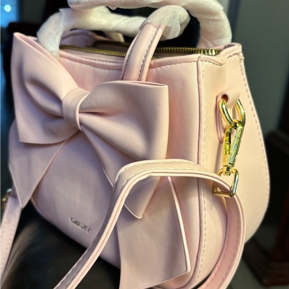 Win Me! New! Chic Pink Bow Handbag Crossbody NWT Buyer Appreciation Giveaway - Picture 9 of 11